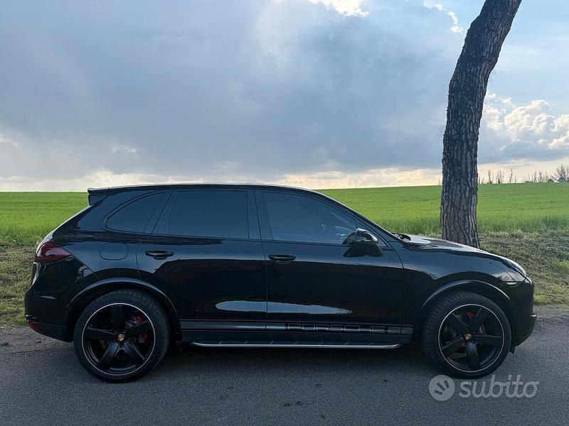 Usata Porsche Cayenne 250 CV (183 kW) 2013 Nero SUV