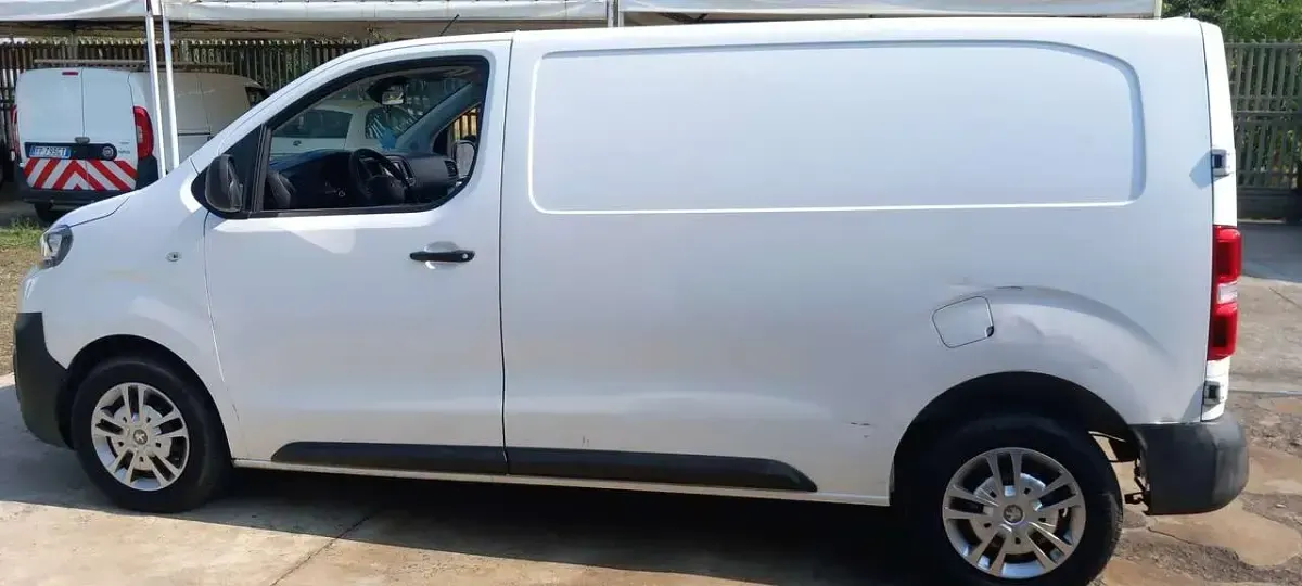 Usata Peugeot Expert 122 CV (89 kW) 2021 Bianco Furgone