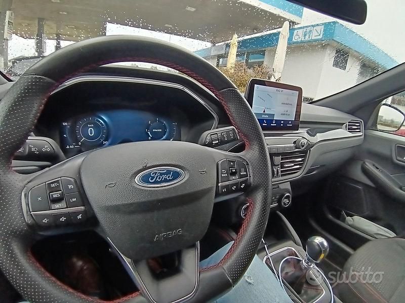 Usata Ford Kuga ST-Line 120 CV (88 kW) 2022 Grigio SUV