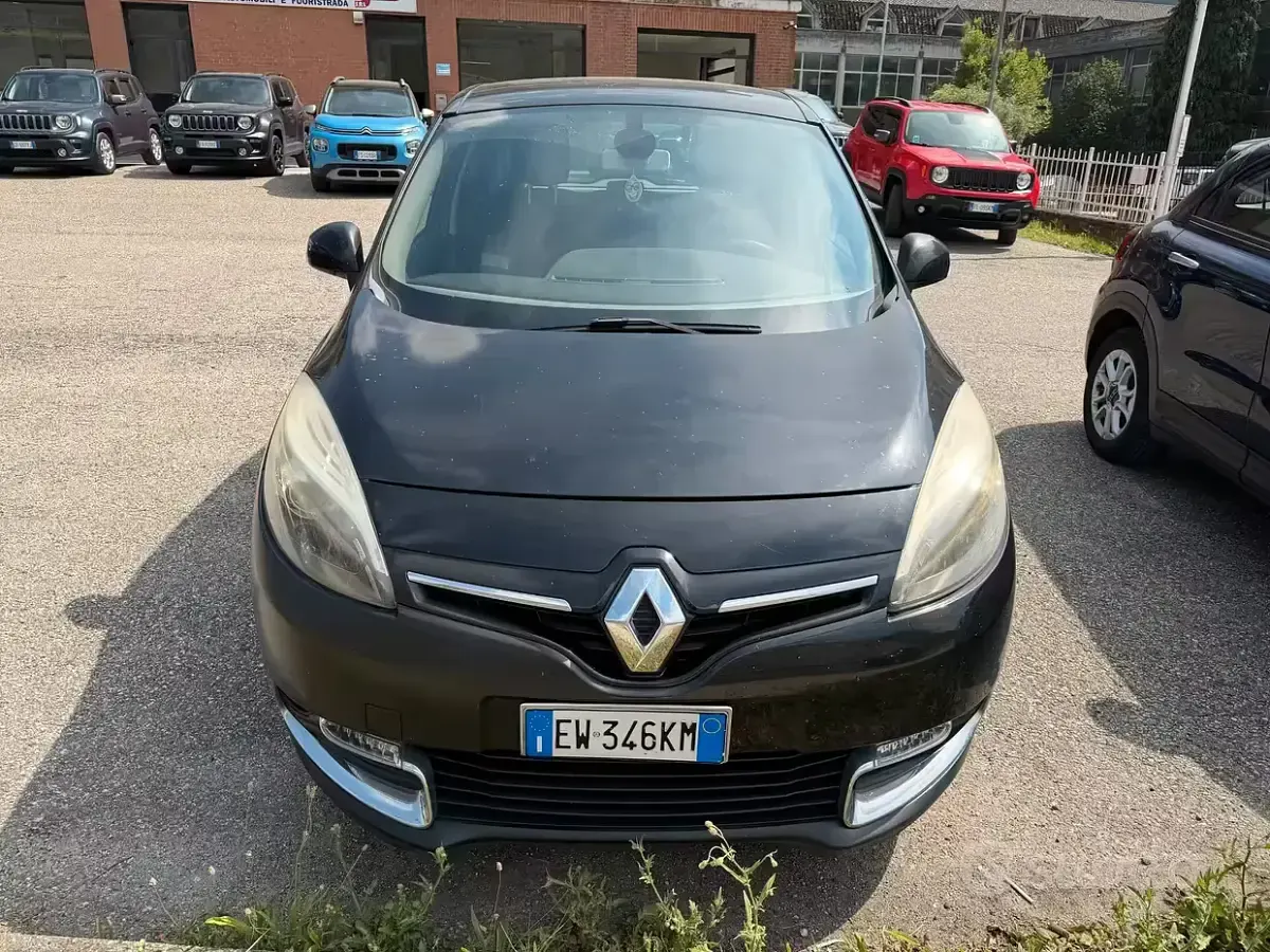 Usata Renault Scenic E-Tech XMOD 110 CV (80 kW) 2014 Nero Monovolume