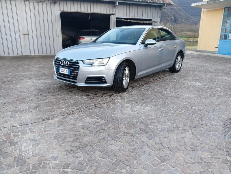 Usata Audi A4 Business 150 CV (110 kW) 2016 Argento Berlina