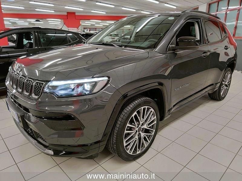 Occasion Jeep Compass Summit 131 ch (96 kW) 2025 Gris SUV