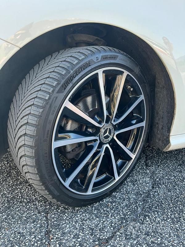 Usata Mercedes B200 2018 Bianco Monovolume