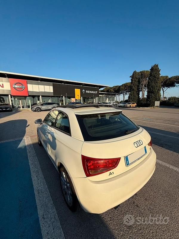 Usata Audi A1 S-Line 105 CV (77 kW) 2010 Berlina