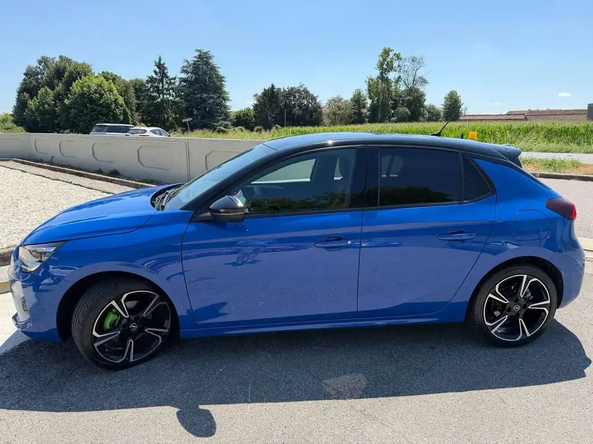 Usata Opel Corsa GS Line 101 CV (74 kW) 2020 Blu/azzurro Utilitaria