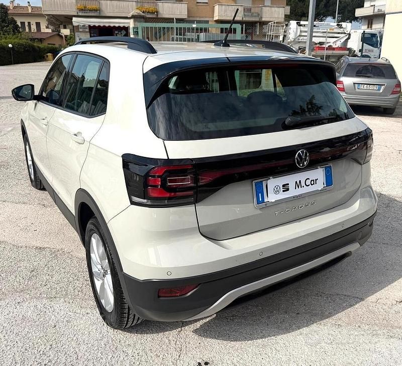 Usata VW T-Cross Style 95 CV (69 kW) 2022 Ascot gray SUV