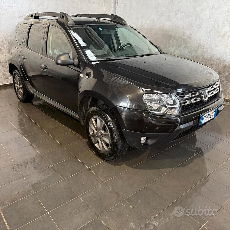 Usata Dacia Duster Lauréate 109 CV (80 kW) 2016 Nero SUV