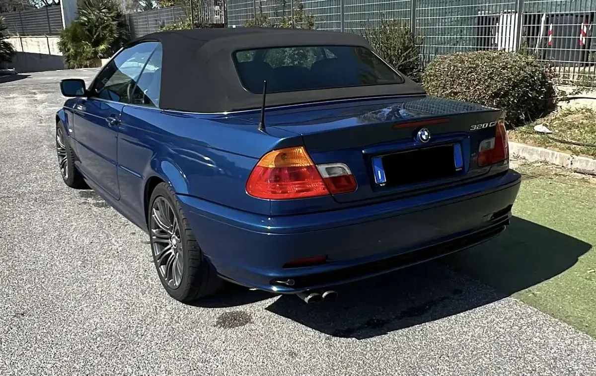Usata BMW 320 Cabriolet 170 CV (125 kW) 2002 Cabrio