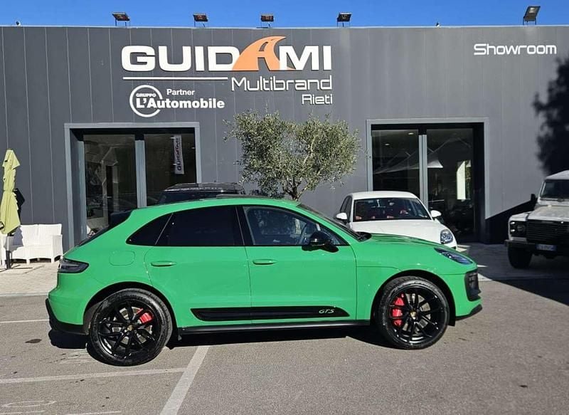 Verde Usata 2022 Porsche Macan SUV | 71.900 € (Super prezzo) - Immagine 1/4