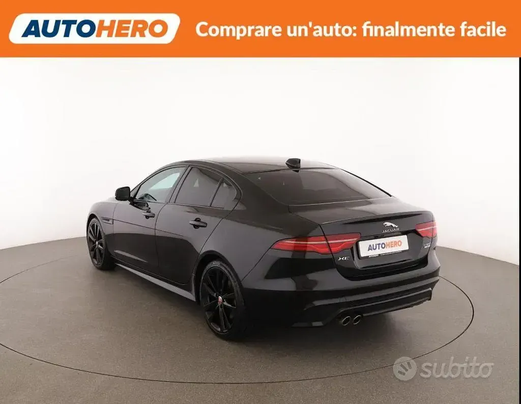 Usata Jaguar XE R-Dynamic 179 CV (131 kW) 2020 Nero Berlina