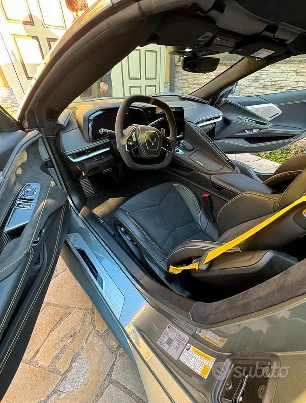 Usata Corvette Stingray 481 CV (353 kW) 2024 Grigio Coupé