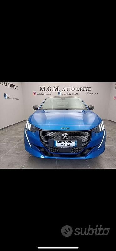 Usata Peugeot 208 GT 130 CV (95 kW) 2024 Blu Utilitaria