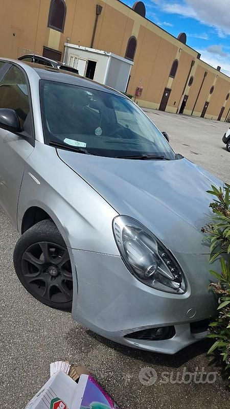 Usata Alfa Romeo Giulietta 2016 Grigio Utilitaria