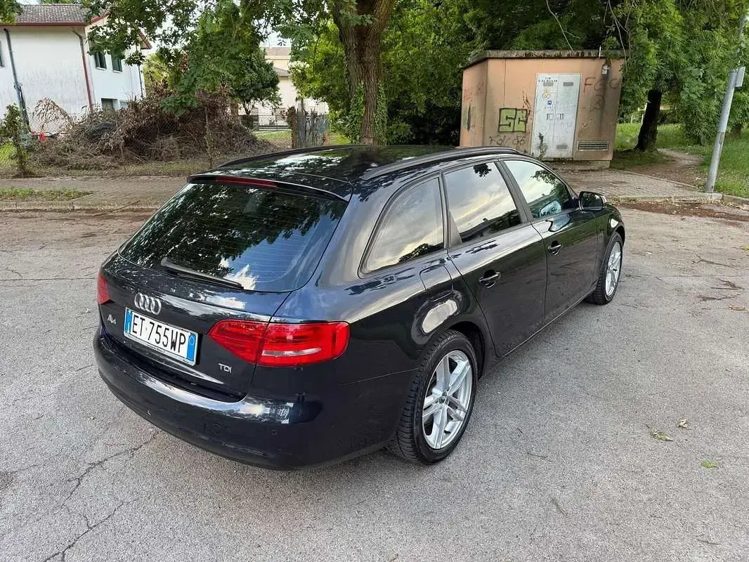 Usata Audi A4 Ambiente 150 CV (110 kW) 2014 Blu/azzurro Station wagon