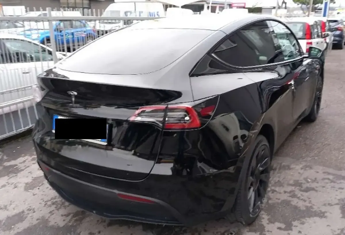 Usata Tesla Model Y 152 kW (208 CV) 2022 Nero SUV