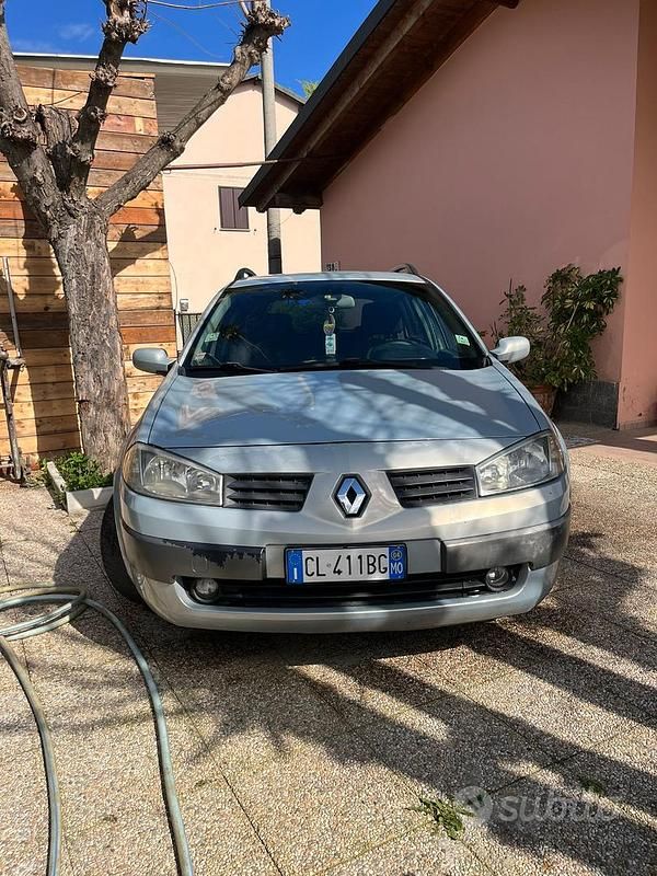 Usata Renault Mégane GrandTour 101 CV (74 kW) 2015 Grigio Station wagon