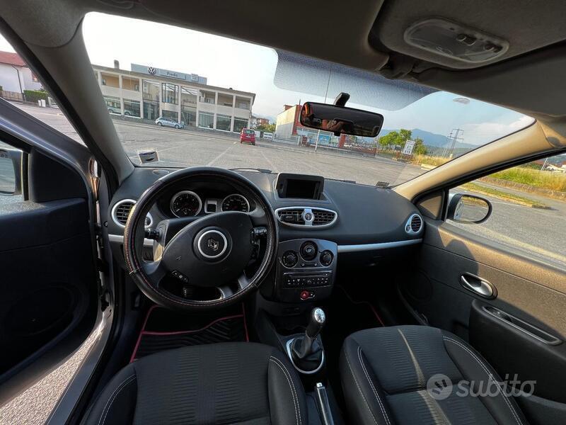 Usato 2012 Renault Clio 1.5 Diesel 75 CV (5.200 €)