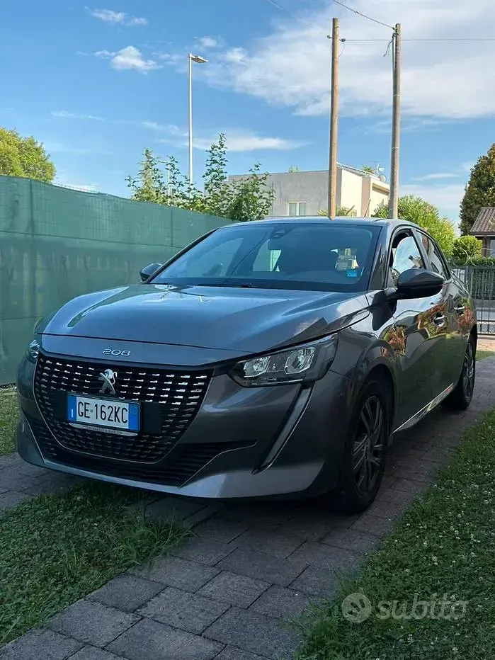 Usata Peugeot 208 75 CV (55 kW) 2021 Grigio Utilitaria