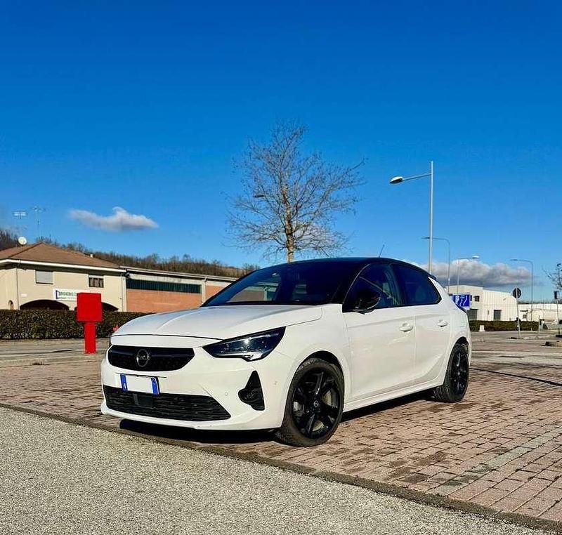 Usata Opel Corsa GS Line 131 CV (96 kW) 2020 Utilitaria