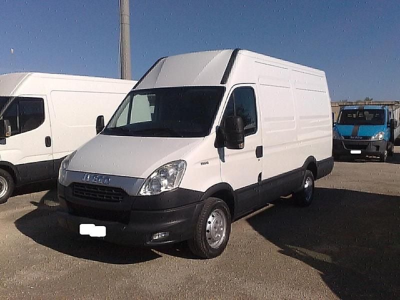 Usata Iveco Daily 145 CV (106 kW) 2013 Bianco