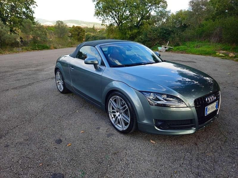 Usata Audi TT Roadster Ambiente 250 CV (183 kW) 2007 Grigio Cabrio