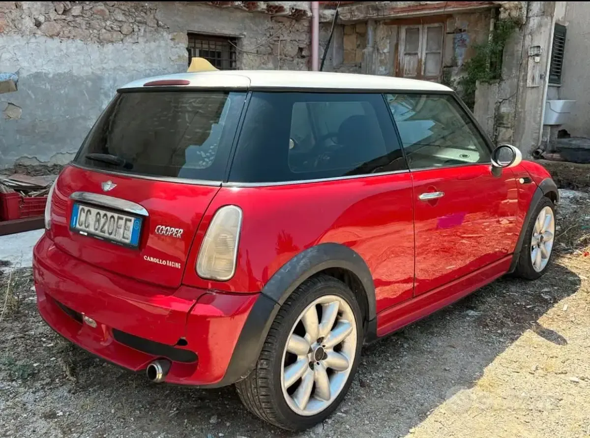Usata Mini Cooper 116 CV (85 kW) 2002 Rosso Utilitaria