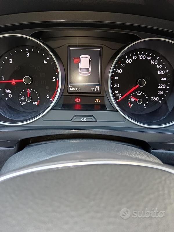 Usata 2019 VW Touran Monovolume | 19.000 € - Immagine 1/4