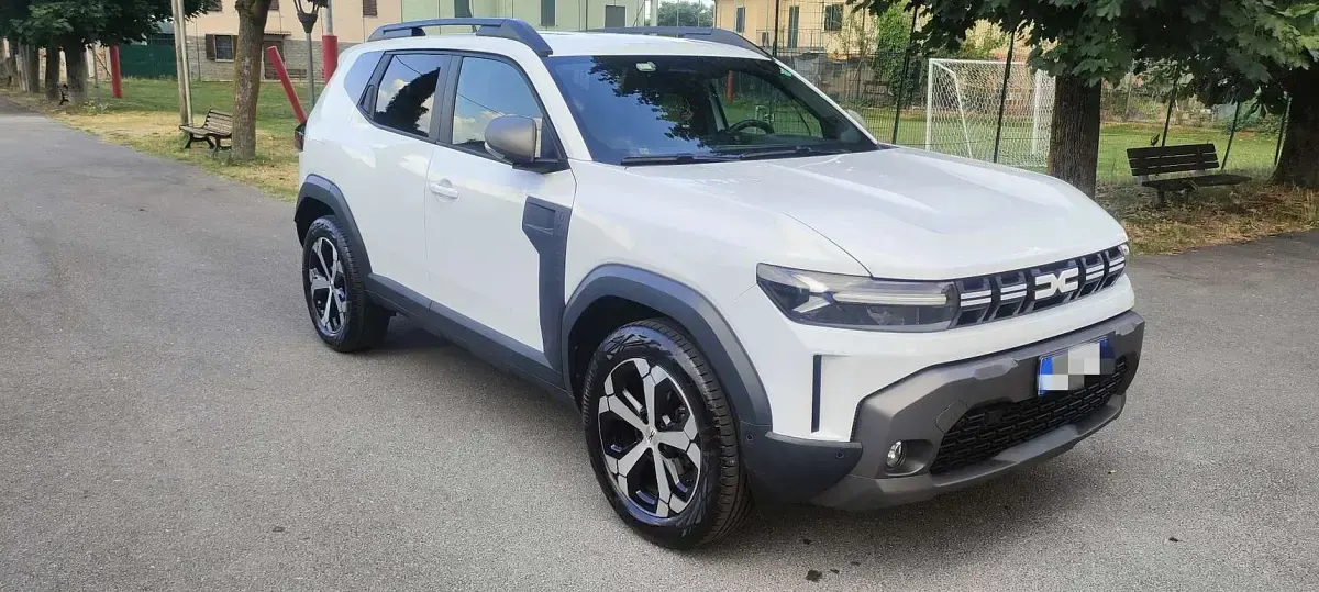 Usata Dacia Duster Journey 101 CV (74 kW) 2024 SUV