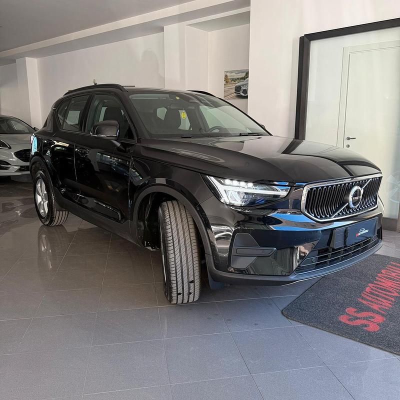 Usata Volvo XC40 Core 163 CV (119 kW) 2024 Nero SUV