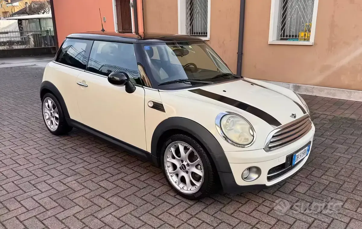 Usata Mini Cooper D 109 CV (80 kW) 2007 Utilitaria