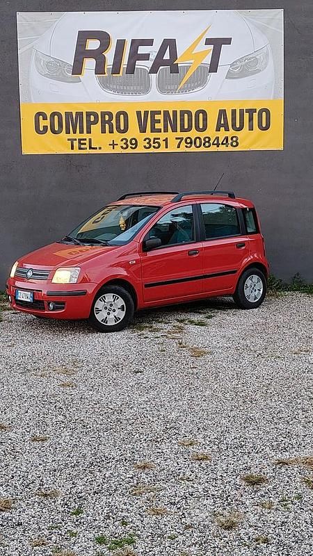 Rosso Usata 2006 Fiat Panda Emotion Tre volumi | 3800 € (Buon prezzo) - Immagine 1/4