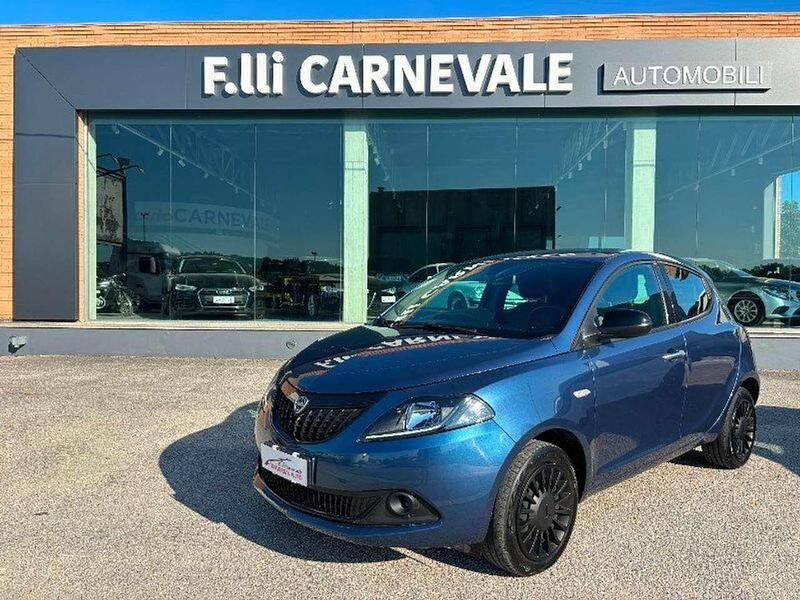 Blu Usata 2023 Lancia Ypsilon S Due volumi | 12.950 € (Buon prezzo) - Immagine 1/4