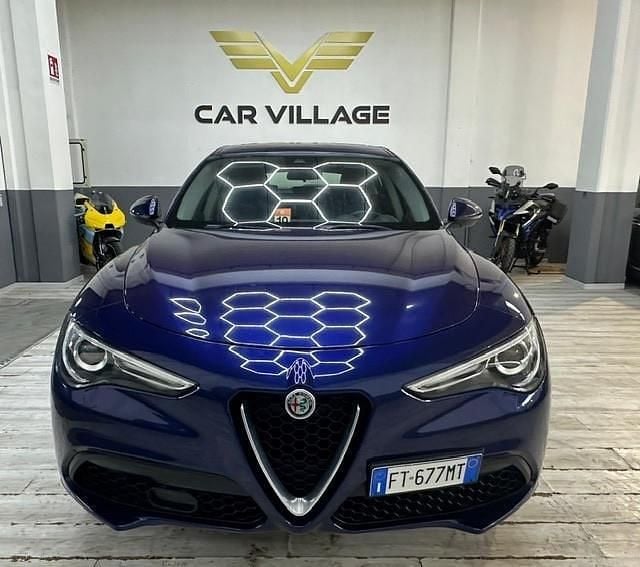 Usata Alfa Romeo Stelvio Executive 190 CV (139 kW) 2018 Blu SUV