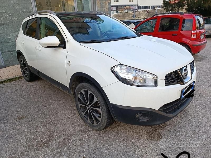 Usata Nissan Qashqai 115 CV (84 kW) 2012 Bianco SUV