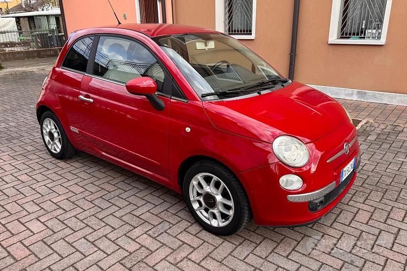 Usata Fiat 500 69 CV (50 kW) 2009 Rosso Cabrio