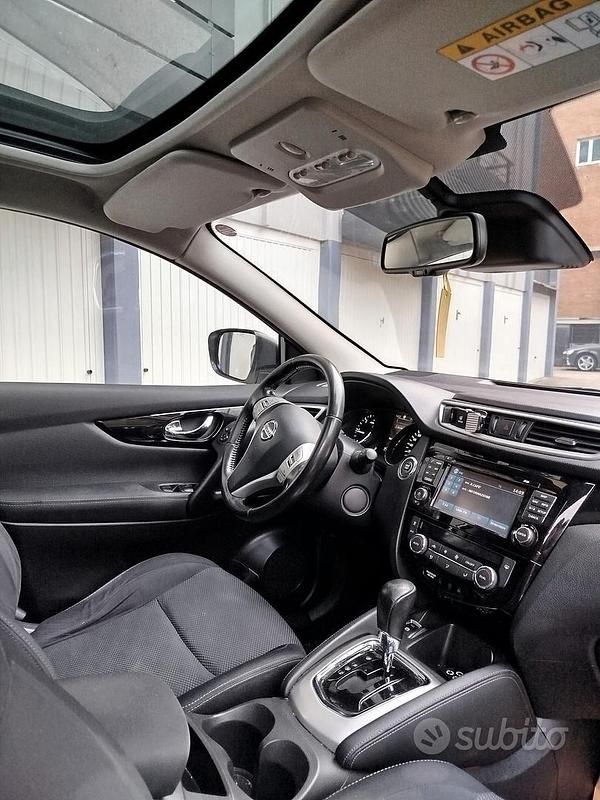 Usata Nissan Qashqai 130 CV (95 kW) 2016 Bianco SUV