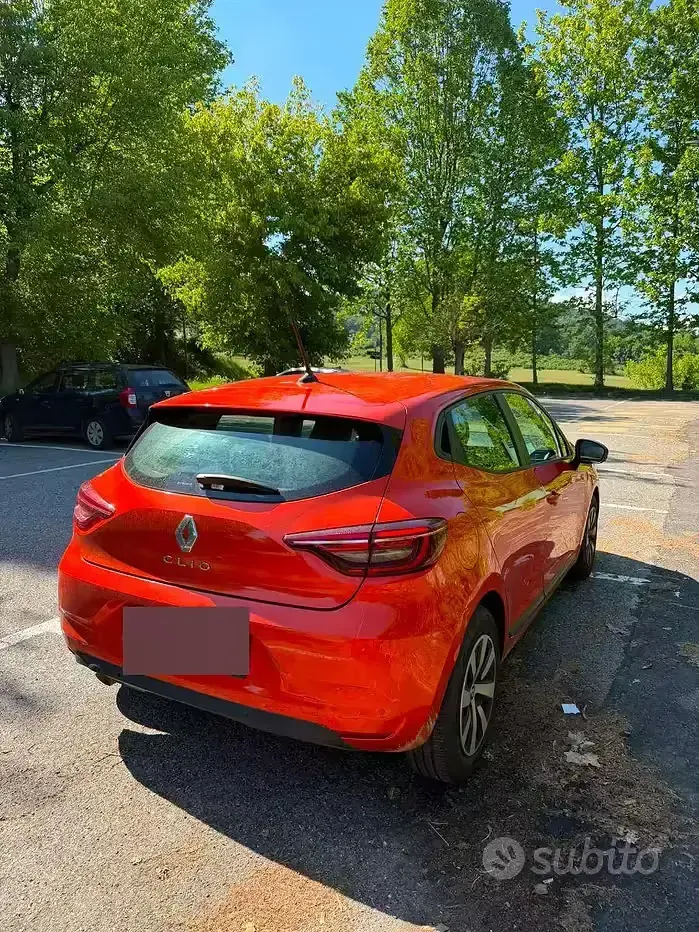 Usata Renault Clio V Equilibre 101 CV (74 kW) 2023 Berlina