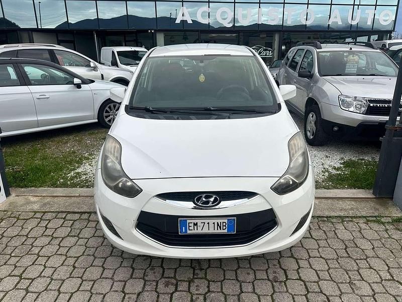 Usata Hyundai ix20 Comfort 90 CV (66 kW) 2012 Bianco Utilitaria