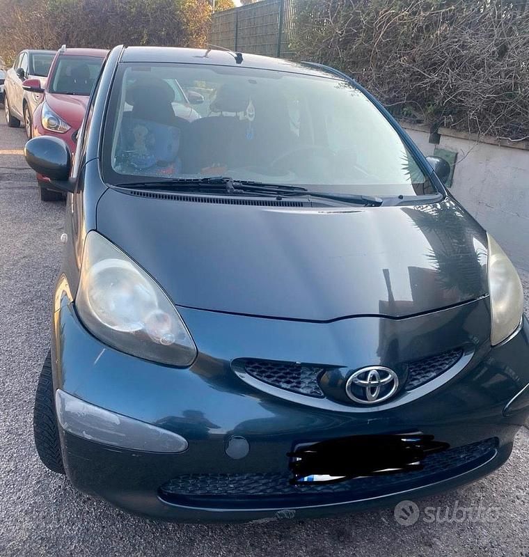 Usata Toyota Aygo 68 CV (50 kW) 2005 Utilitaria