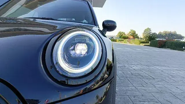 Usata Mini Cooper Cabriolet 135 CV (99 kW) 2023 Nero Cabrio