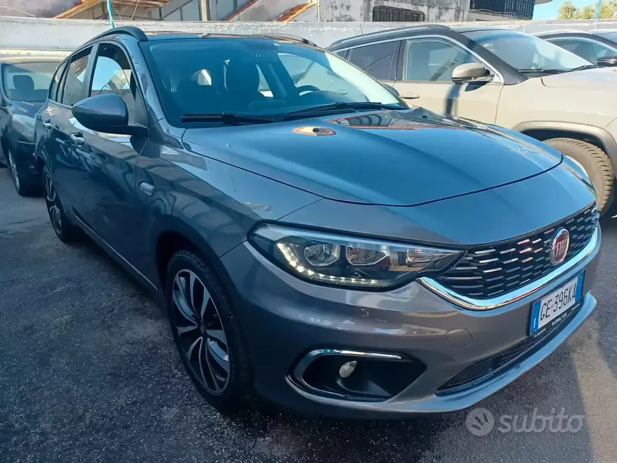 Occasion Fiat Tipo Lounge 131 ch (96 kW) 2021 Gris Break