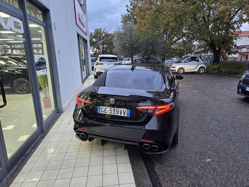 Usata Alfa Romeo Giulia Quadrifoglio 510 CV (375 kW) 2021 Nero Berlina