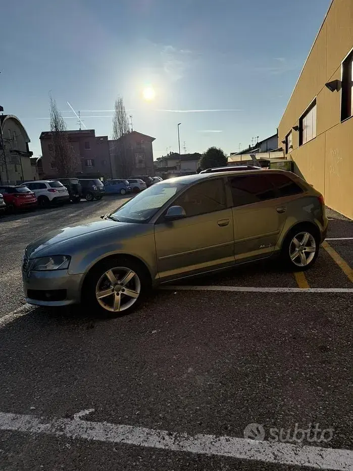 Usata Audi A3 105 CV (77 kW) 2009 Grigio Utilitaria