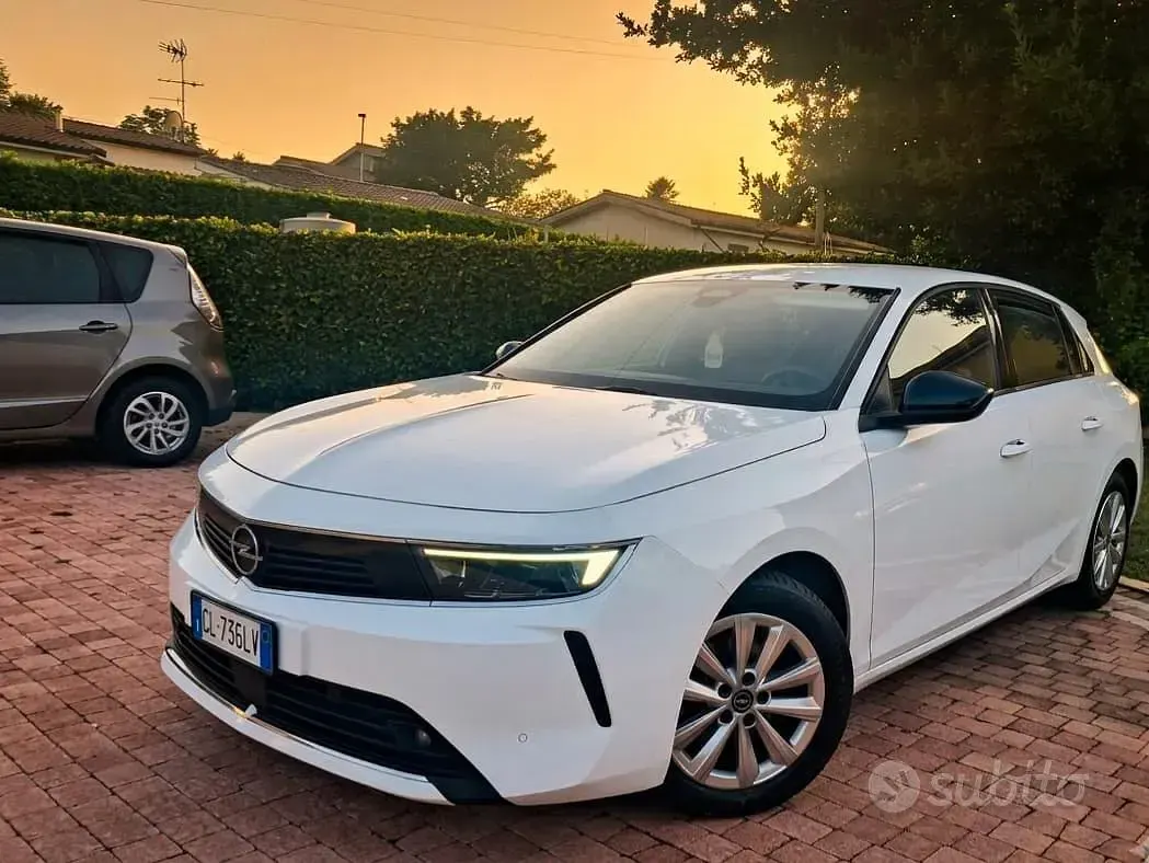 Usata Opel Astra 131 CV (96 kW) 2022 Utilitaria