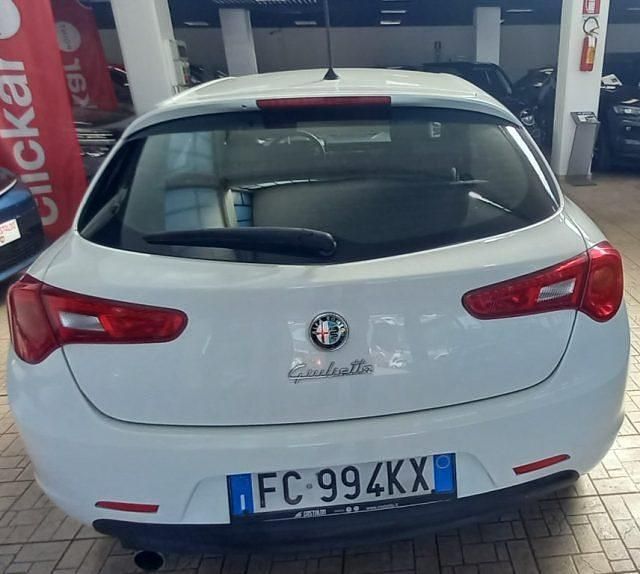 Usata Alfa Romeo Giulietta Super 120 CV (88 kW) 2016 Bianco Utilitaria