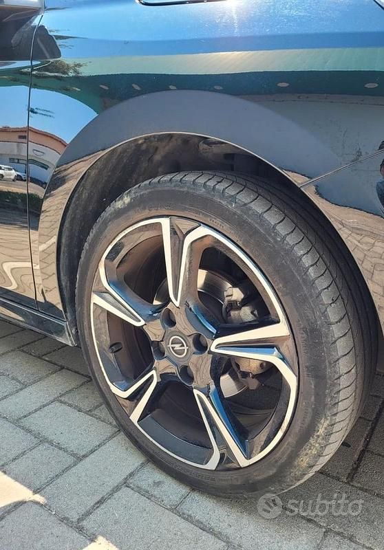 Usata Opel Corsa Elegance 75 CV (55 kW) 2021 Nero Berlina