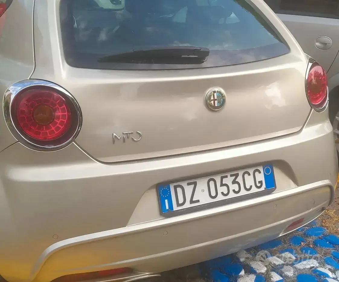 Usata Alfa Romeo MiTo 120 CV (88 kW) 2009 Grigio Utilitaria