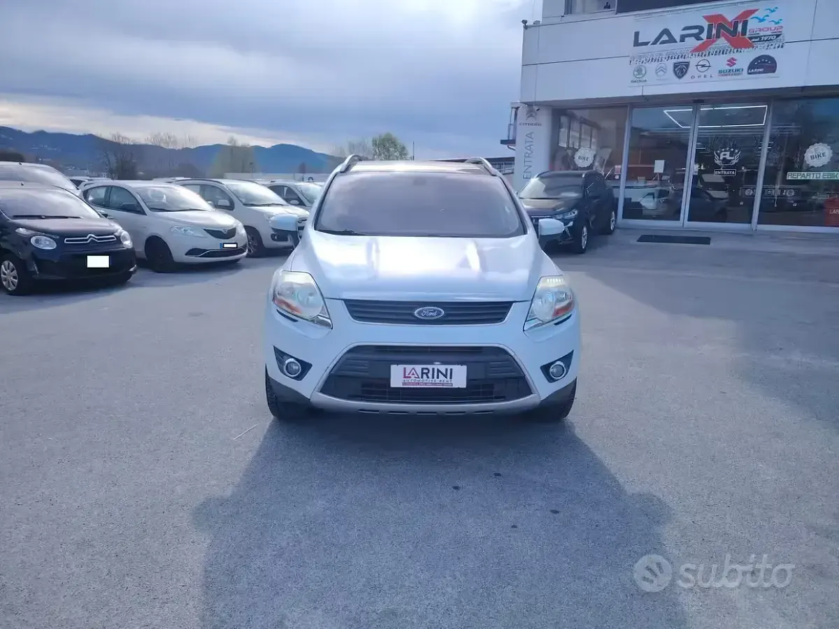 Usata Ford Kuga Titanium 136 CV (100 kW) 2010 Grigio SUV