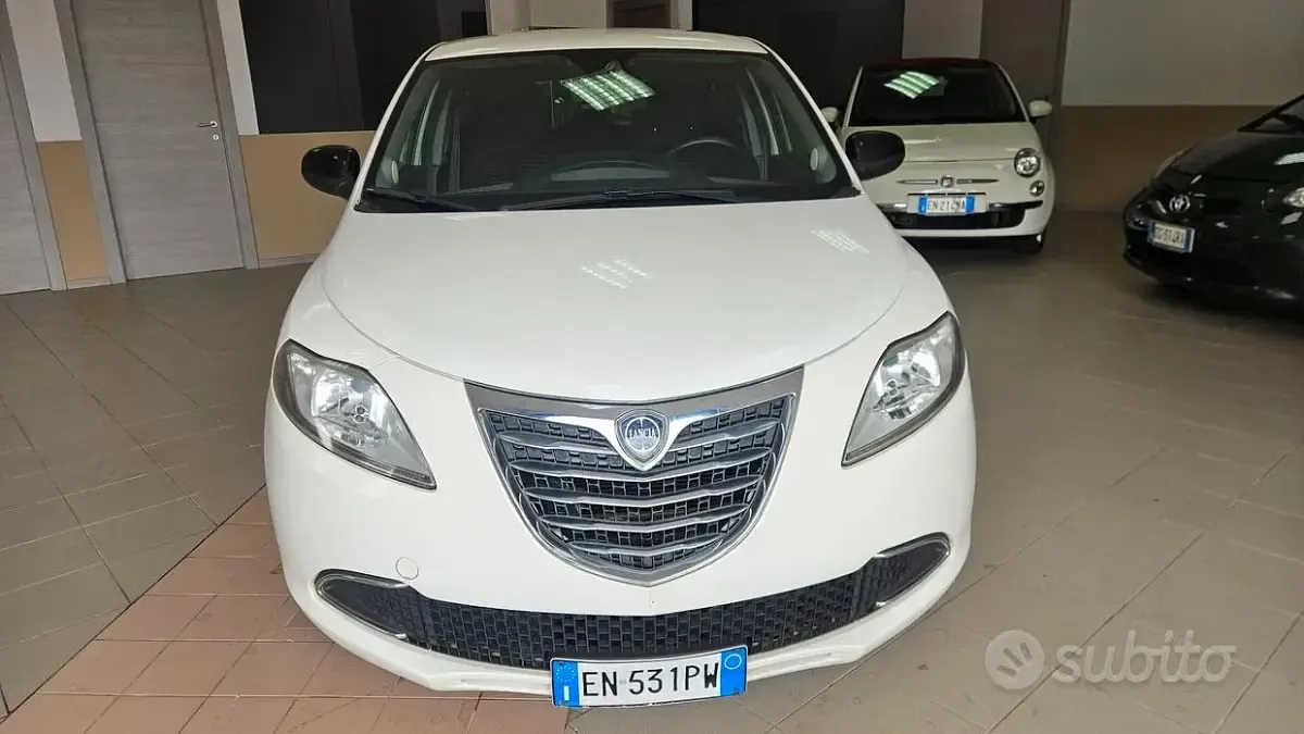 Usata Lancia Ypsilon S 69 CV (50 kW) 2012 Bianco Utilitaria