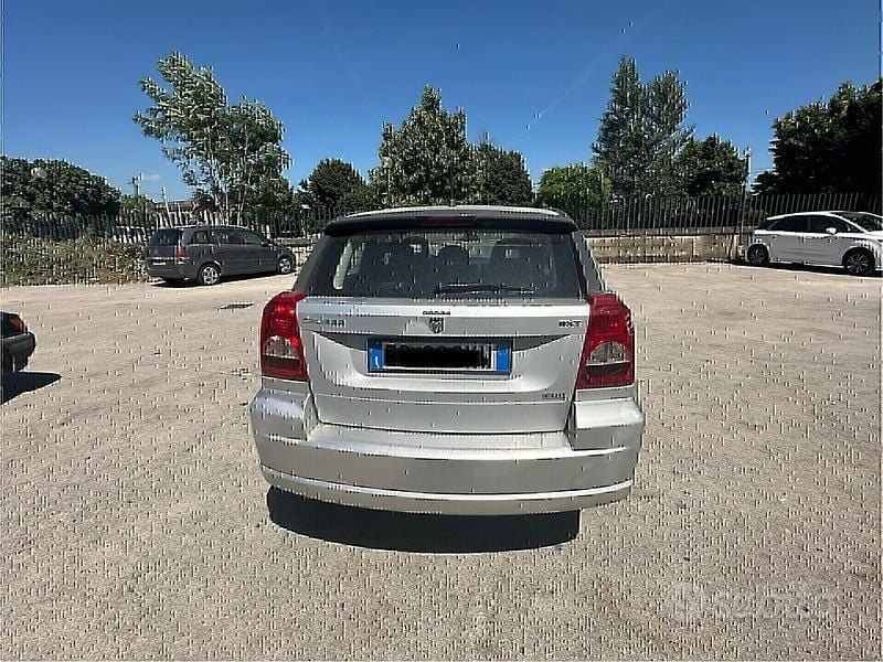 Usata Dodge Caliber 140 CV (102 kW) 2008 Grigio Utilitaria